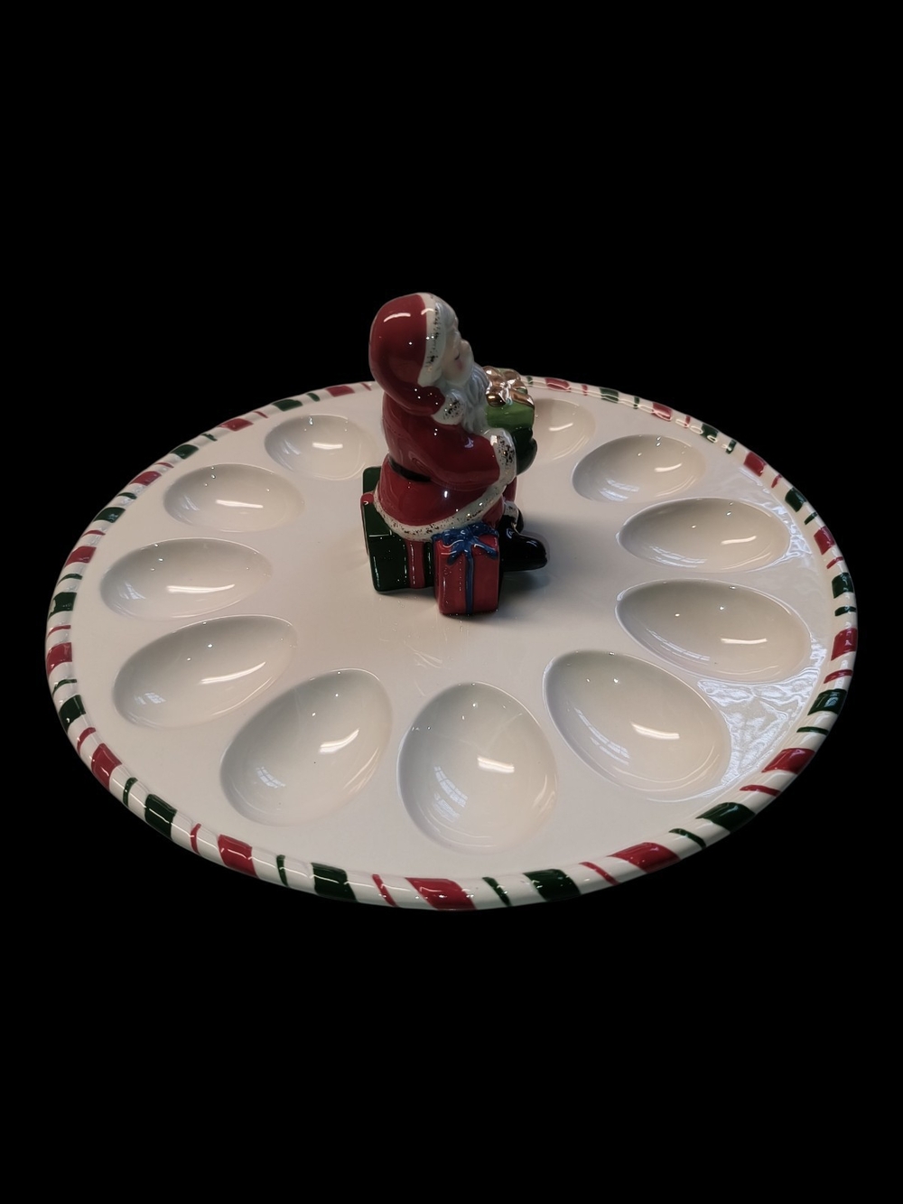 Kathy Ireland Home "Once Upon a Christmas" by Gorham Santa Ceramic  Egg Platter - Picture 7 of 12
